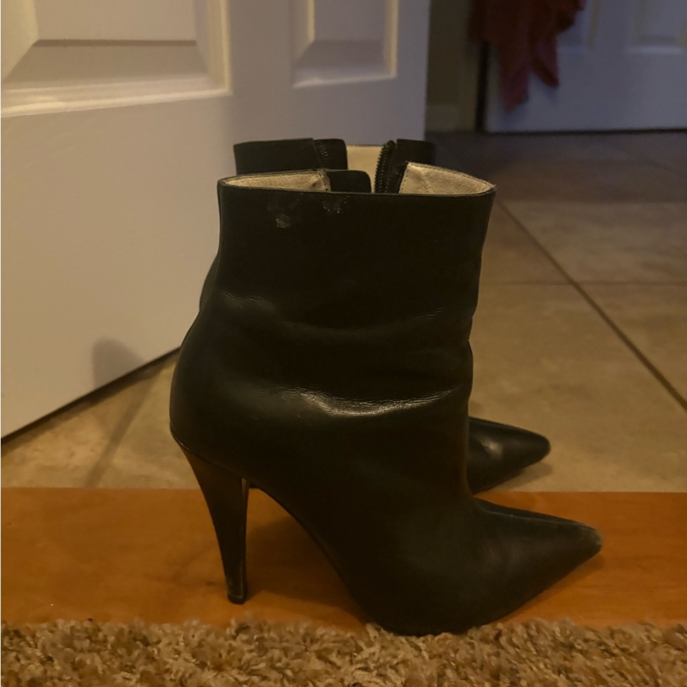 Elegant Black Ankle Boots